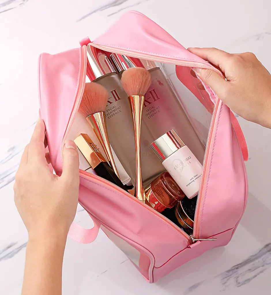 Wash Bag Medium 3.webp