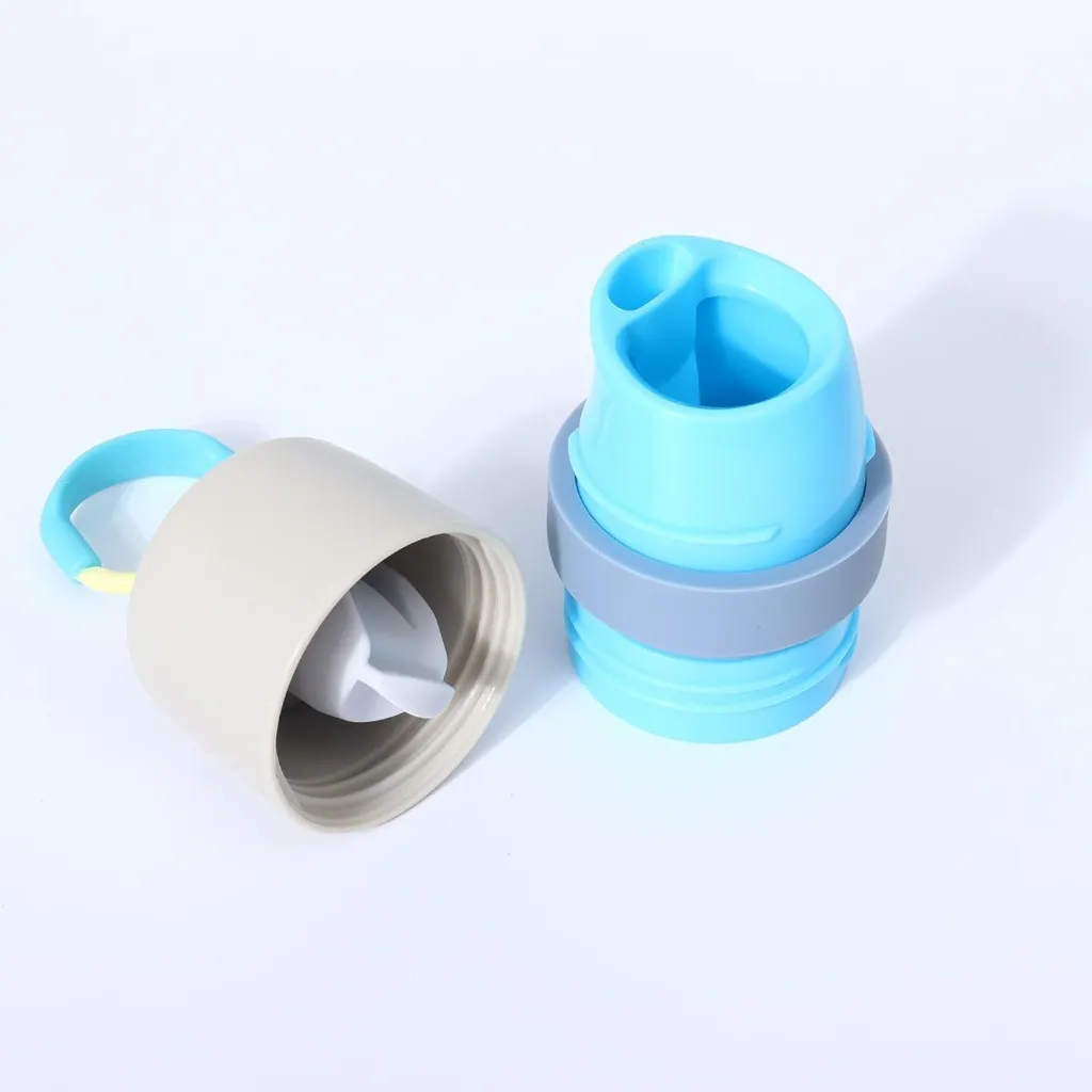 Stainless Steel Vacuum Water Bottle (700ml) 3.webp