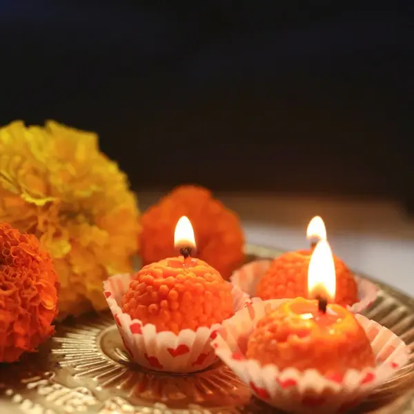 Motichoor Ladoo Wax Candle Set (4 Pieces)