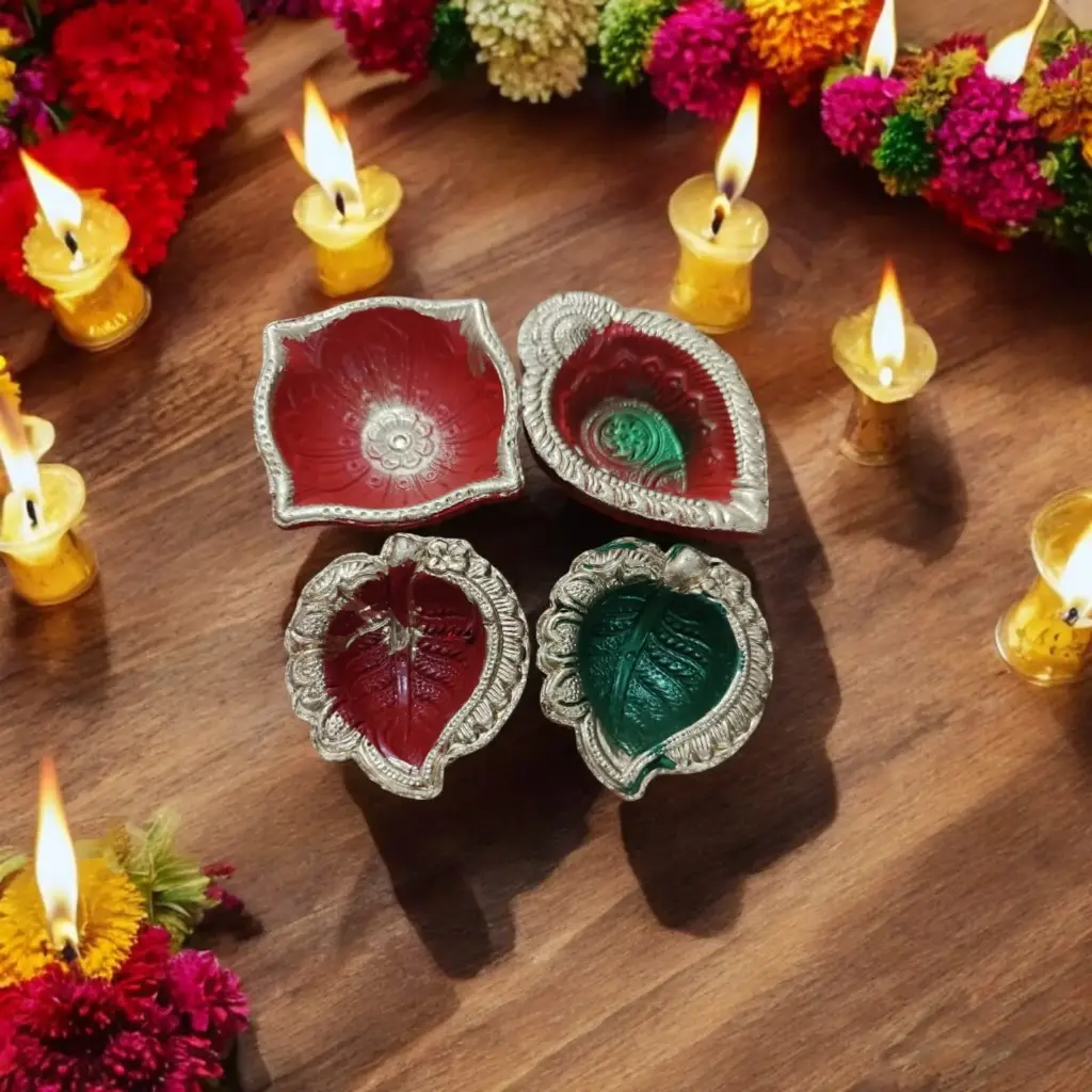Multicolor Mitti Diya (4 Pcs)