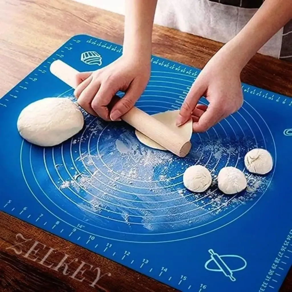 Silicone Baking Mat with Measurements - Non Stick Reusable Dough Rolling Sheet for Roti Chapati Pastry Fondant (50 x 40 cm)
