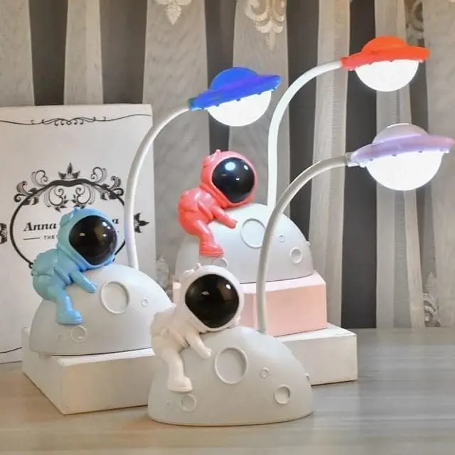 [KBS-141] Astronaut Table Lamp